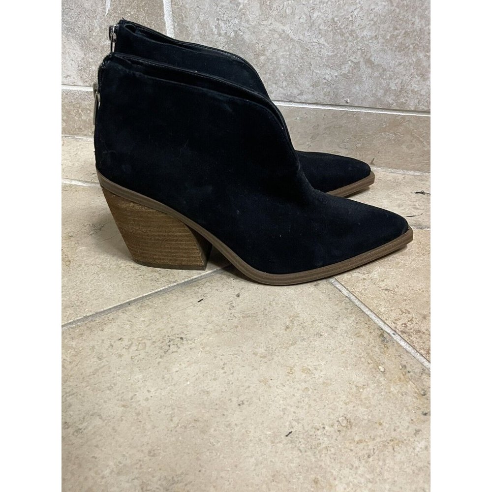 Vince Camuto Ankle Western Bootie Suede Size 9
